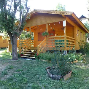 camping-hotel-de-plein-air-les-cariamas.fr-provencehotel.com/